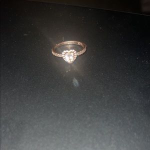 Sparkling Elevated Heart Ring Pandora
